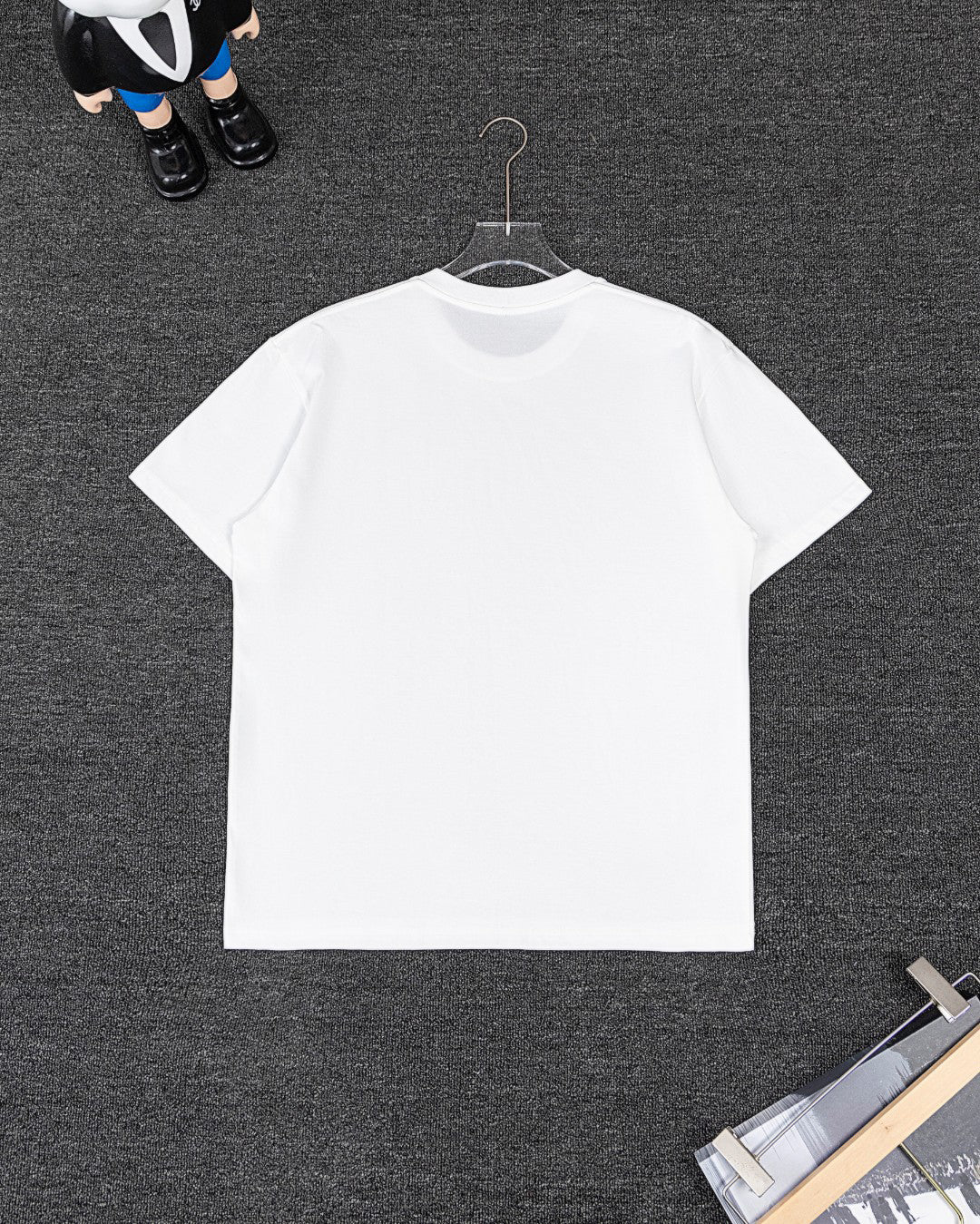 Amiri Short‑Sleeve T‑Shirt & Drawstring Shorts Two‑Piece Outfit Set