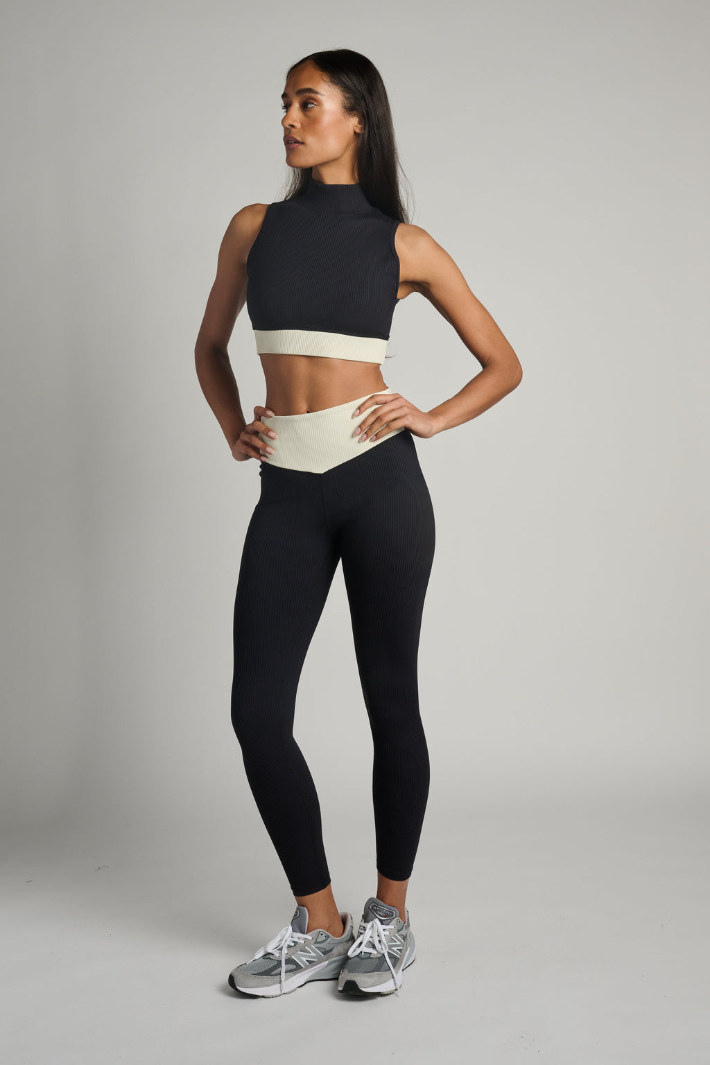 Ribbed Two Tone Dip Legging