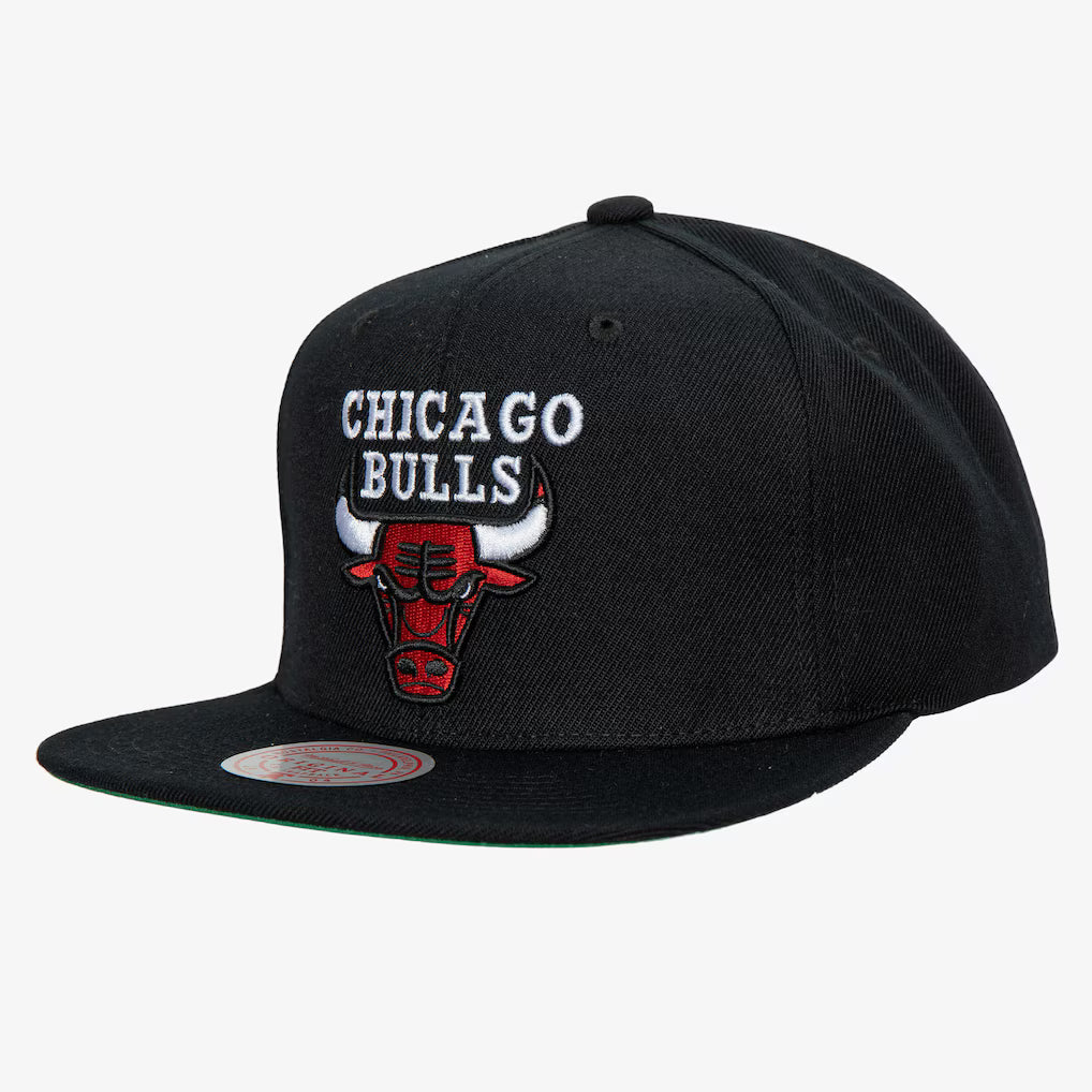 M&N NBA Chicago Bulls Top Spot Snapback Hat