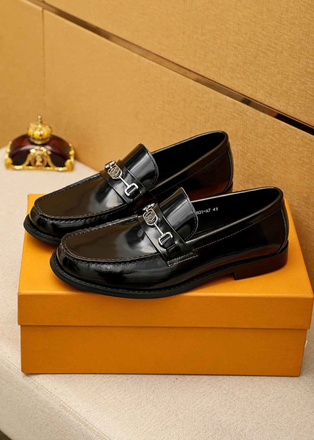 Louis Vuitton Black Metal-Hardware Loafers - Leather Lining